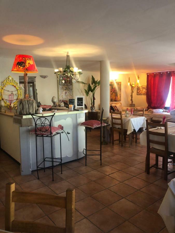 Hotel Restaurant Le Delta Saintes-Maries-de-la-Mer